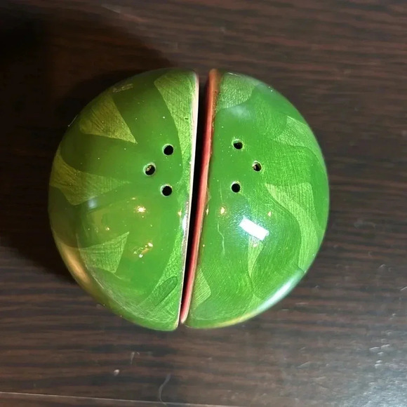 Rare split watermelon split salt and pepper shakers refurbished new stylish - Picture 4 of 7
